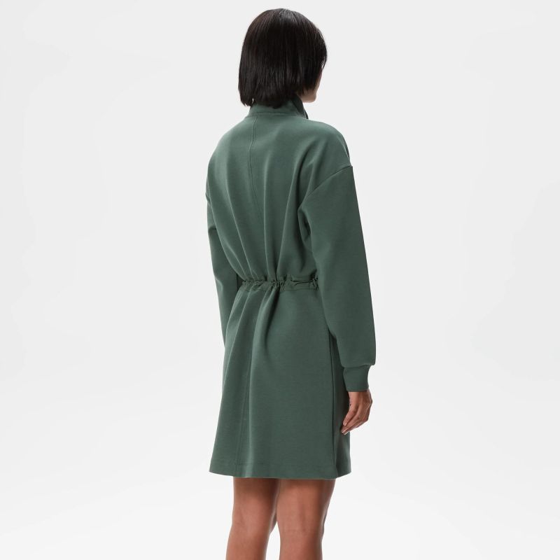 Женское платье Lacoste