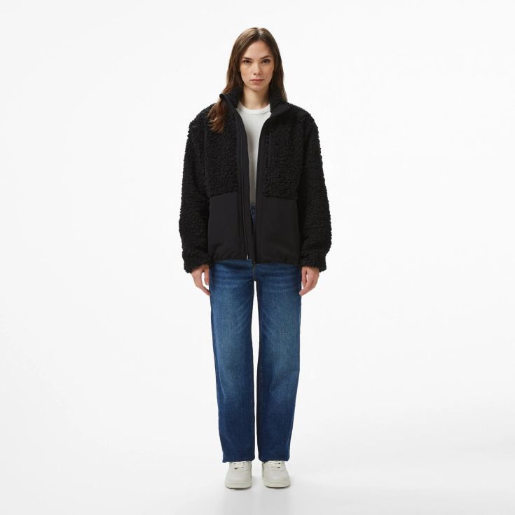 Женская куртка Lacoste