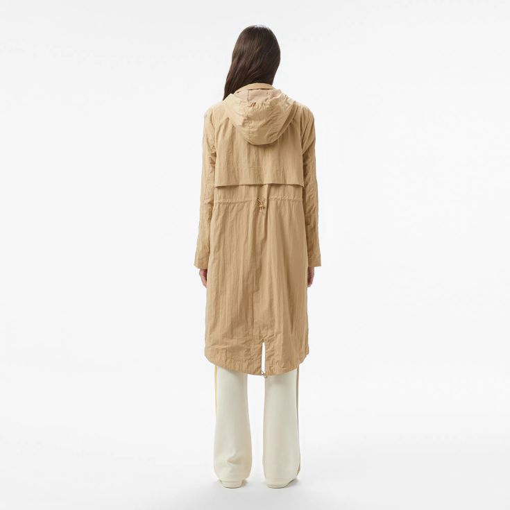 Женская куртка Lacoste