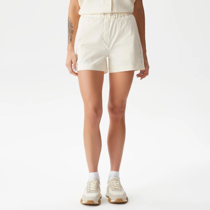Женские бермуды Lacoste