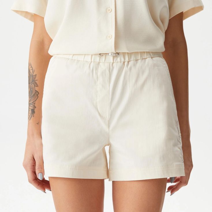 Женские бермуды Lacoste